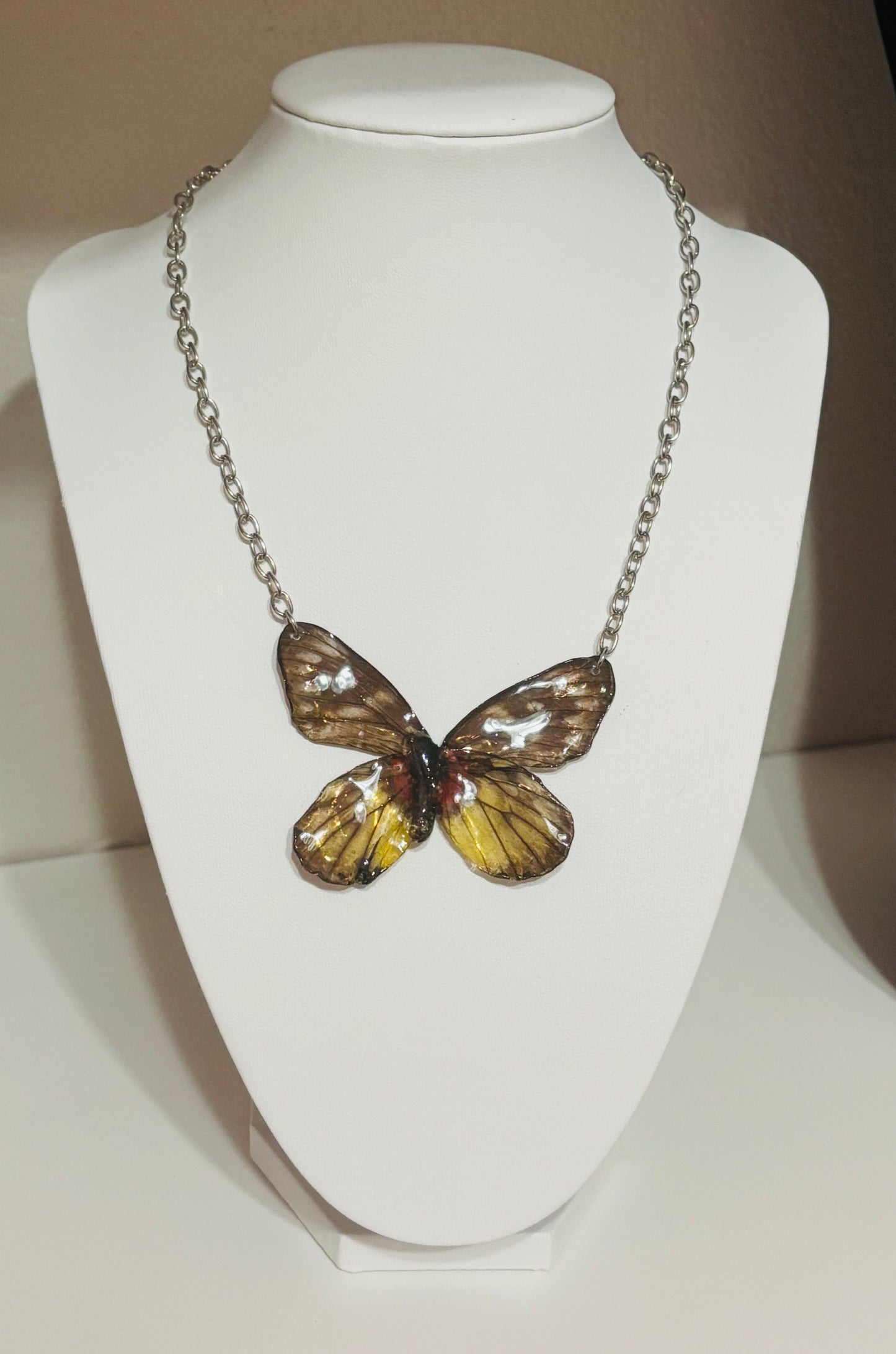 Mariposa real pieza única