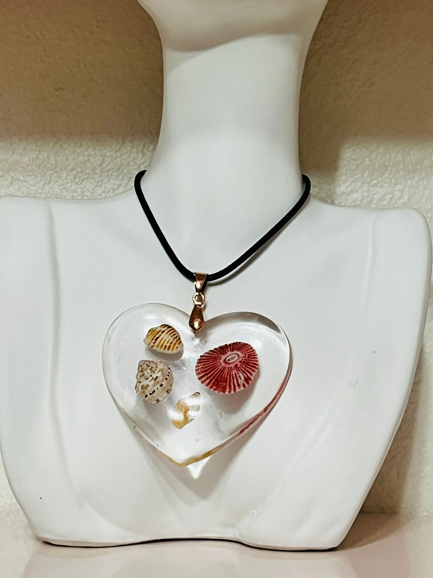 Pendant Corazón clear y caracoles