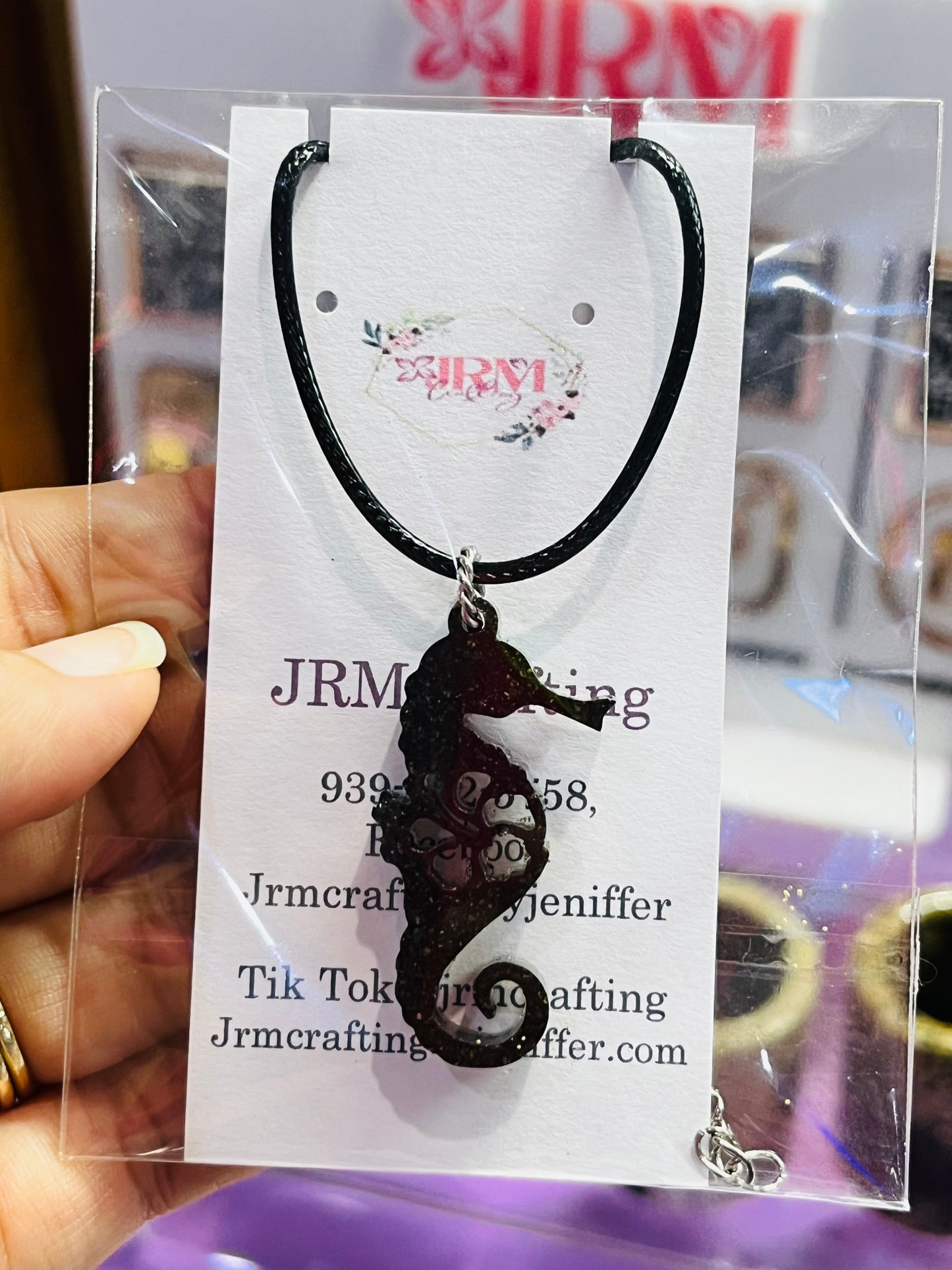 Caballito de mar arena de playa negra Joyudas